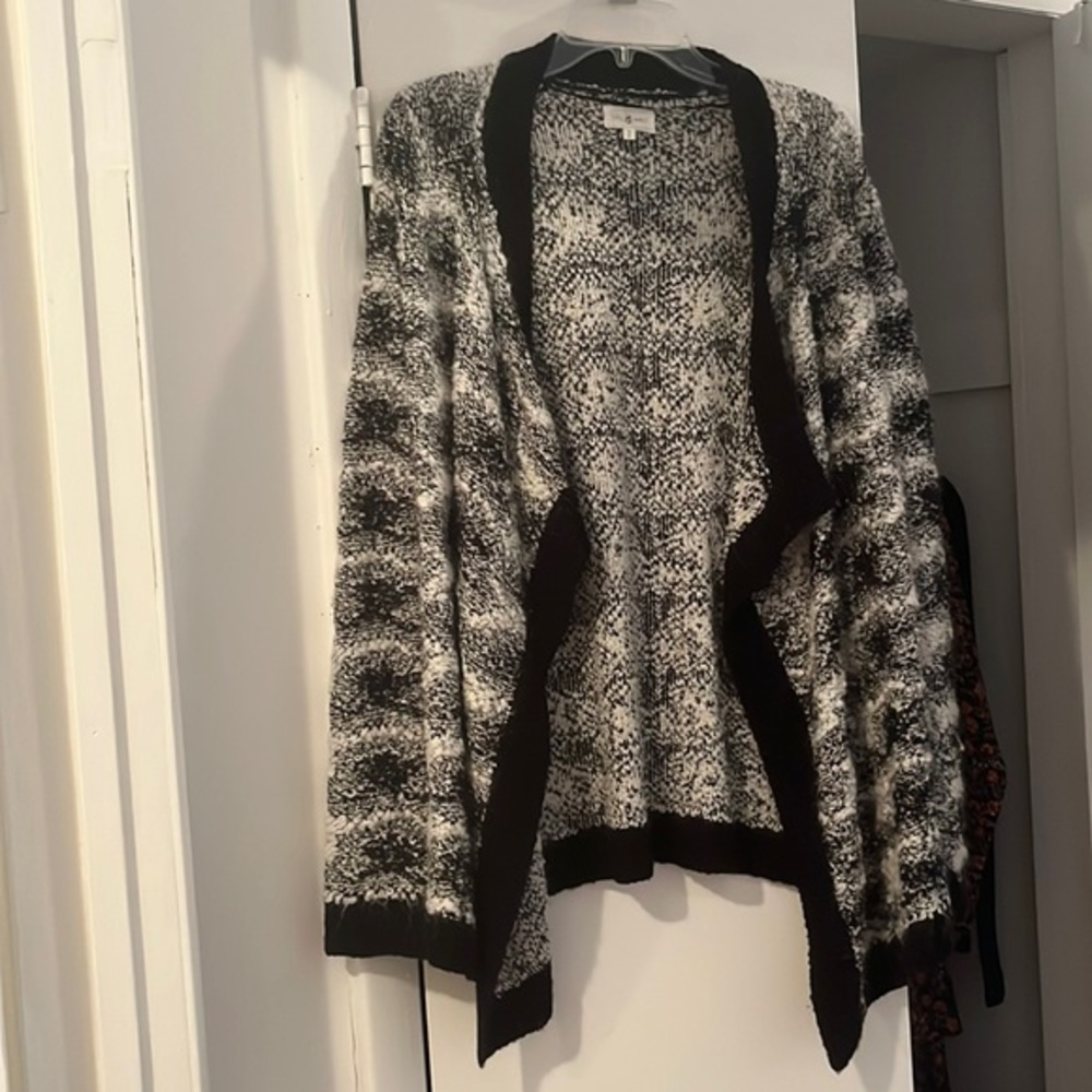 Lou &‎ Grey Sweater